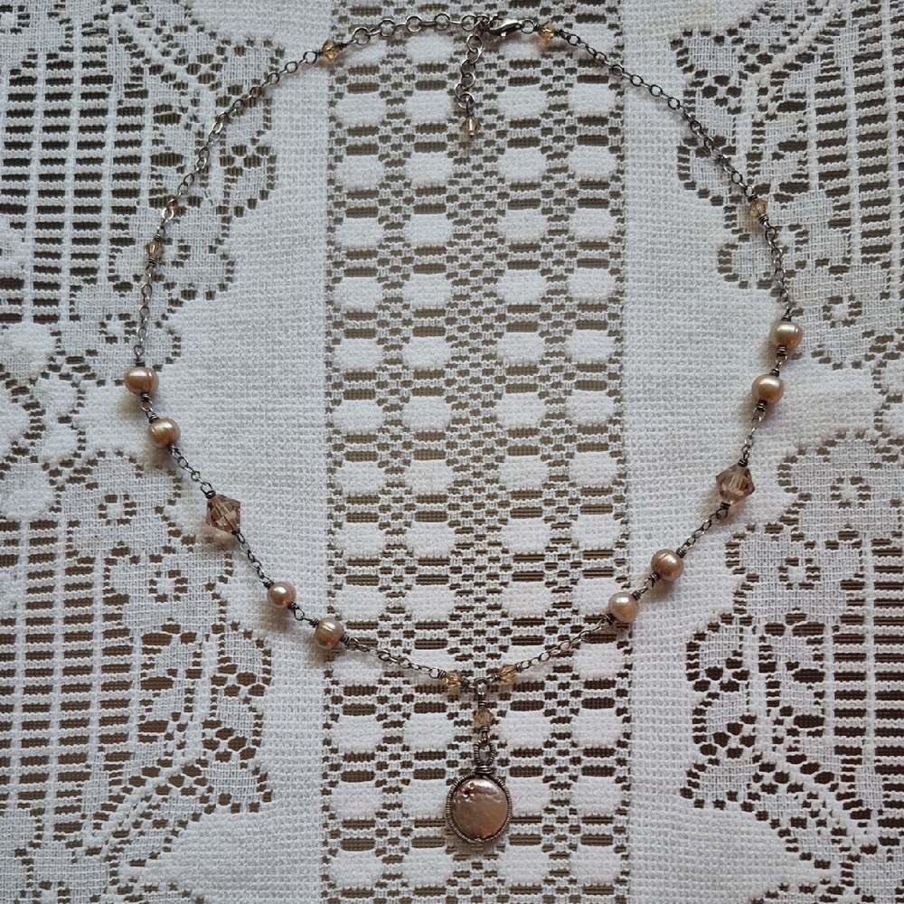 Liz Grant Elegant Pearl and Silver Necklace